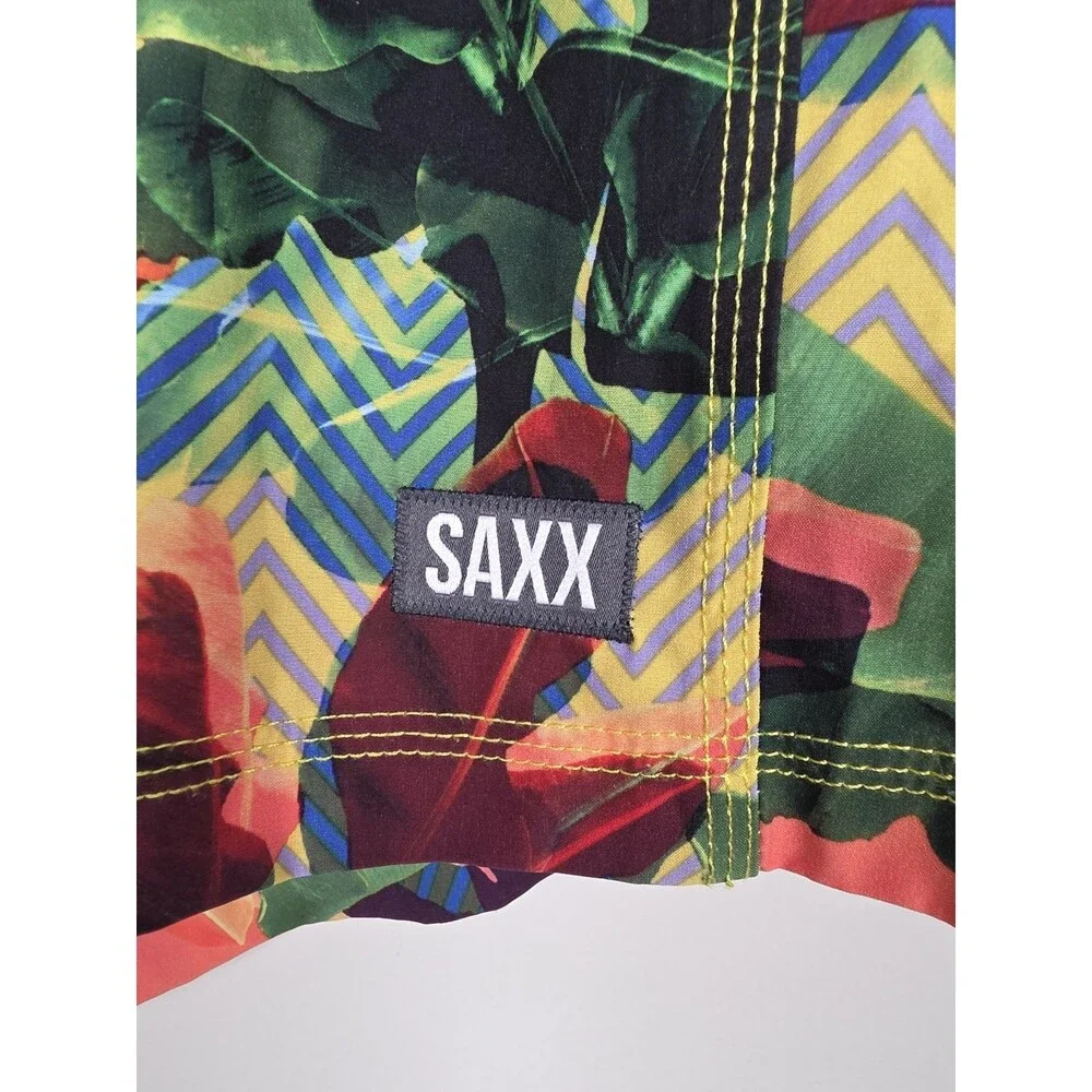 Saxx Betawave Boardie 17” Shorts Men 40 Lined(Pouch) Luminous Foilage Tropical